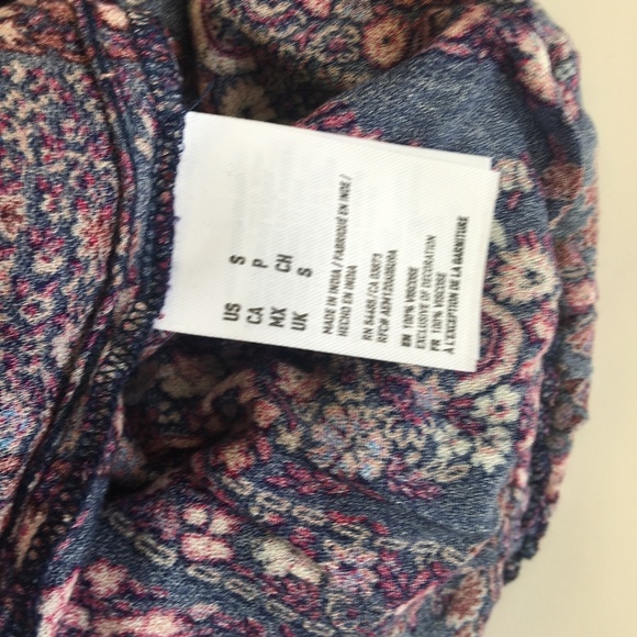 American Eagle Bell Sleeve Floral Romper Sz. Small - Picture 6 of 6